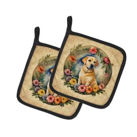 Yellow Labrador Retriever and Flowers Pair of Pot Holders Kitchen Heat Resistant Pot Holders Sets Oven Hot Pads for Cooking Baking BBQ, 7 1/2 x 7